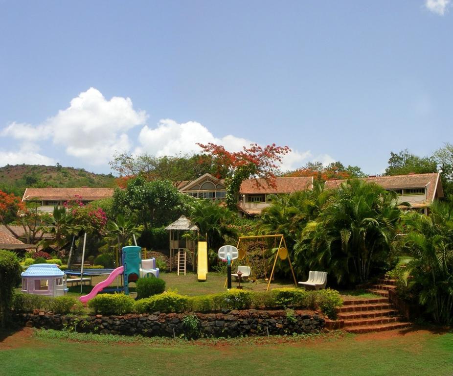 The Riverview Resort Chiplun Exterior photo